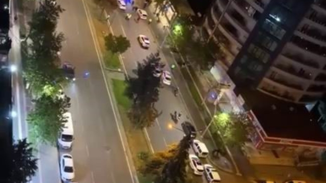 Diyarbakır'da alkollü baba ve oğlu dehşet saçtı: Araçtan içki şişelerini attılar, 590 bin lira ceza yediler