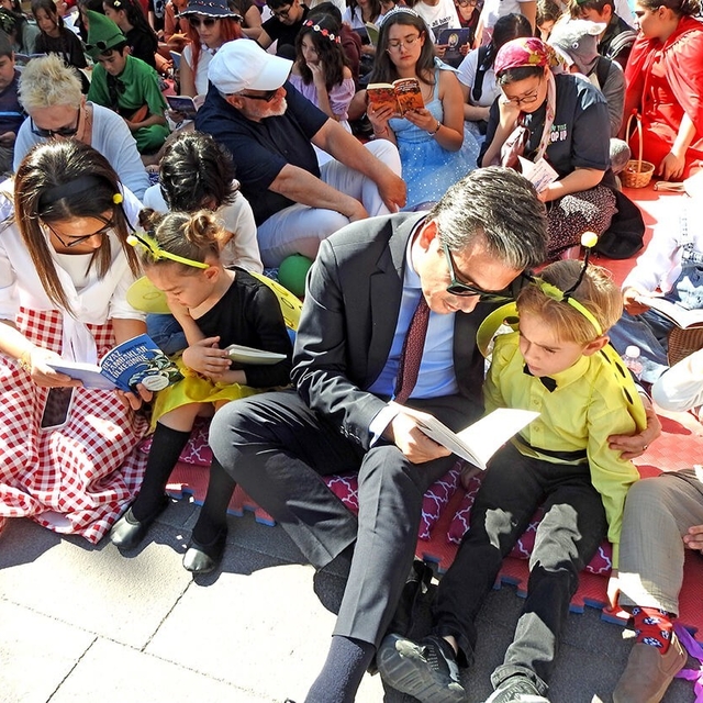 Çeşme'de 3. Kitap Takas Şenliği