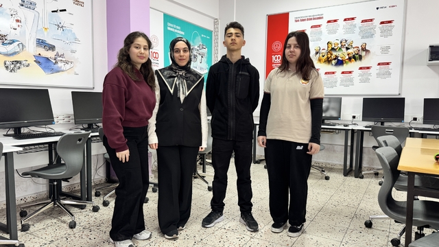 Karabüklü lise öğrencilerinden Türkçe pop müziğe dilbilimsel analiz
Türkçe pop müziğinde şimdiki zaman kipi kullanımı iki kat arttı
Şarkıların dilini çözen proje ulusal kongreye kabul edildi