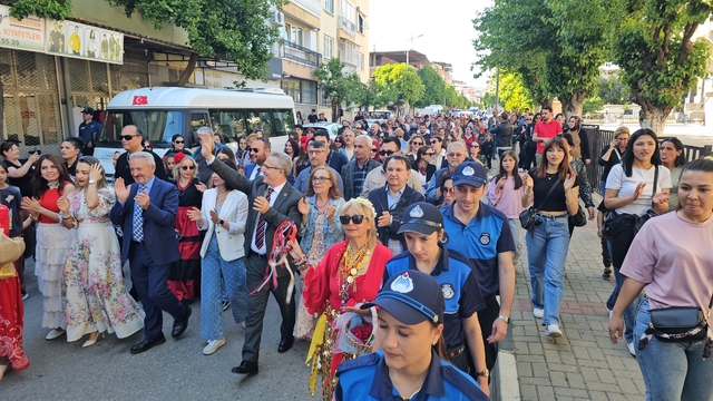 Nazilli'de baharın coşkusu Kakava Şenlikleri ile başladı