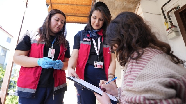 Denizli'de ücretsiz HPV aşı uygulaması başladı