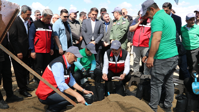 Batman'da "Fidan Üretim Üssü" projesinin tanıtımı yapıldı