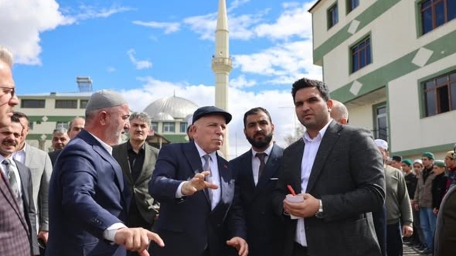 Başkan Sekmen'den Çat çıkarması