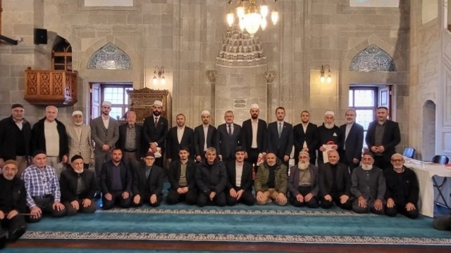 Hafızlık ve Kur'an-ı Kerim'i güzel okumada yarıştılar