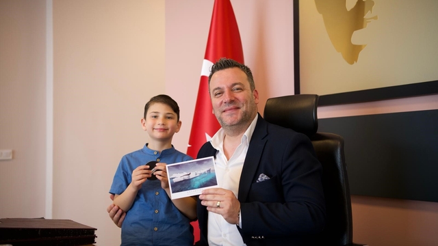 Antarktika'dan dönen en genç Türk, Kuşadası Belediyesi'nde ağırlandı