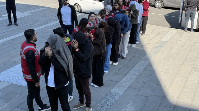 Tekirdağ merkezli dolandırıcılık operasyonunda yakalanan 12 şüpheli tutuklandı