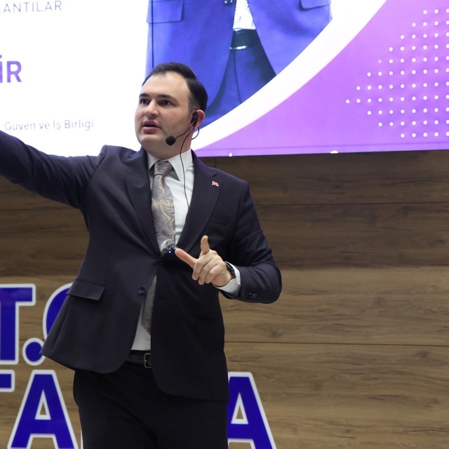 DPÜ Kurumsal İletişim Koordinatörü Mustafa Çağrı Demir: "İletişim artık str...
