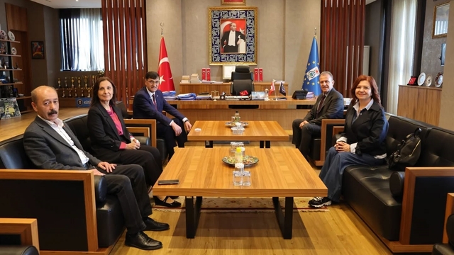 Başkan Vahap Seçer: "Belediyeler arası tecrübe paylaşımı önemli"