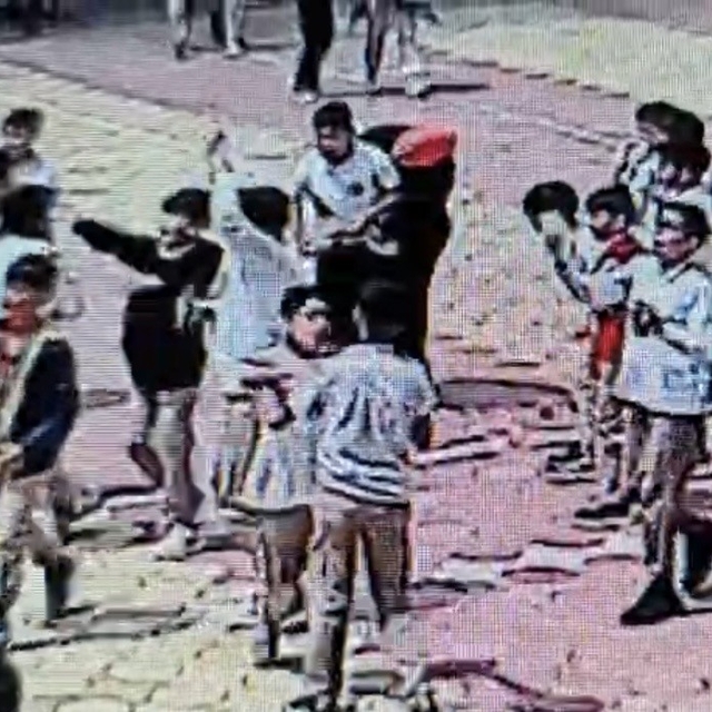 Teneffüste fenalaşan öğrenciye öğretmenden hayat kurtaran müdahale