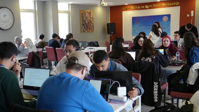 KBÜ'de web ve mobil projeler için hackathon düzenlendi