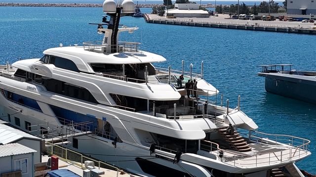 Milyarderlerin yüzen sarayları Antalya'da inşa ediliyor
Antalya Serbest Bölge'de ihracat ithalatı ikiye katlandı, 4 aylık ticaret hacmi 408 milyon doları gördü
58 metre boyundaki milyon dolarlık Amanda teslim için gün sayıyor
Dünyanın milyon dolarlık süperyatları Antalya'dan denizlere açılıyor