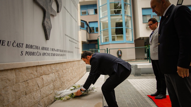 Başkan Aydın'dan Saraybosna'da anlamlı temas
Saraybosna'da Türkiye-Bosna kardeşliği vurgusu