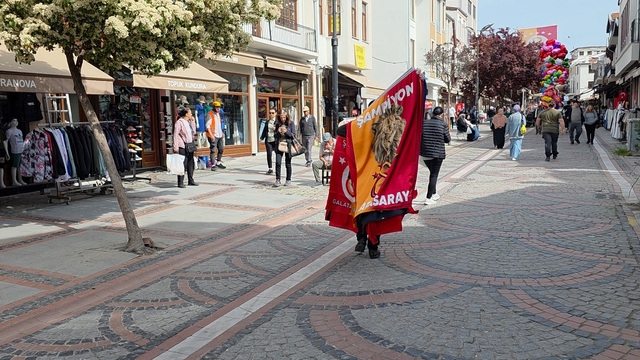 Edirne'de Saraçlar Caddesi'nde Süper Lig heyecanı sokaklara taşındı