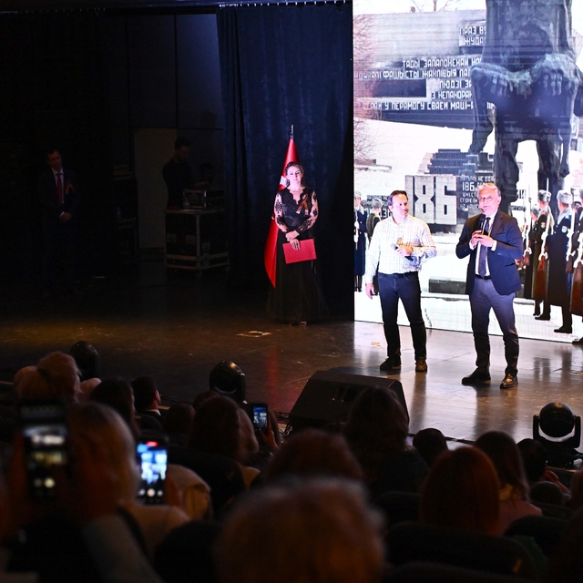Rusların Zafer Bayramı Muratpaşa'da kutlandı