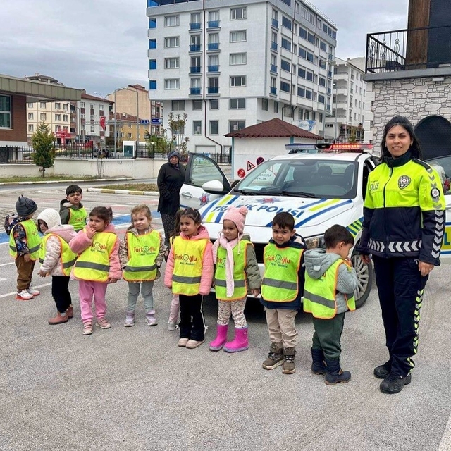Bilecik'te öğrencilere trafik eğitimi