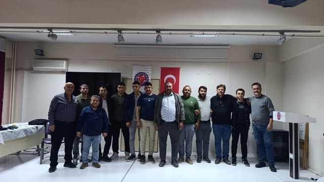 Sınavı geçen Buldanlı avcılar sertifika almayı hak kazandı