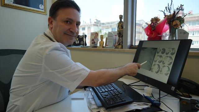 Profesör açıkladı: "Hantavirüs, kemirgenlerden bulaşıyor"
"Salgın beklemiyoruz, hastalanmanız önüne geçmek için bireysel tedbir alın diyoruz"