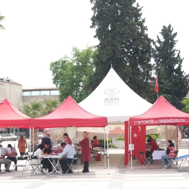 Vatandaşlardan Kızılay'ın kan bağışı kampanyasına destek