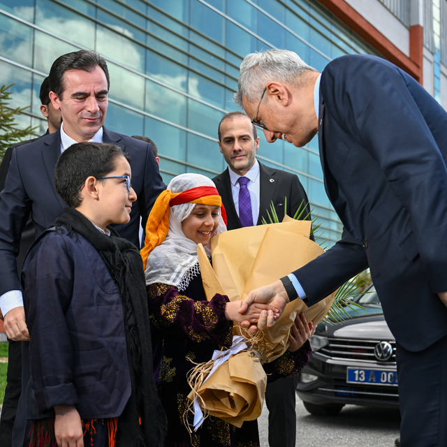 Sağlık Bakanı Memişoğlu, Bitlis'te konuştu: