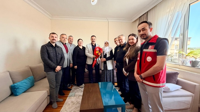 Kaymakam Mustafa Ayvat'tan şehit annelerine Anneler Günü ziyareti