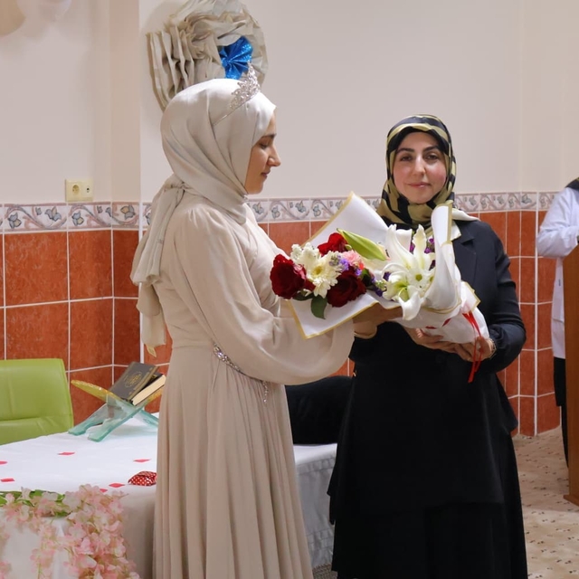 Bayburtlu hafız Havvanur Çakar 14 saatte ezbere hatim yaptı