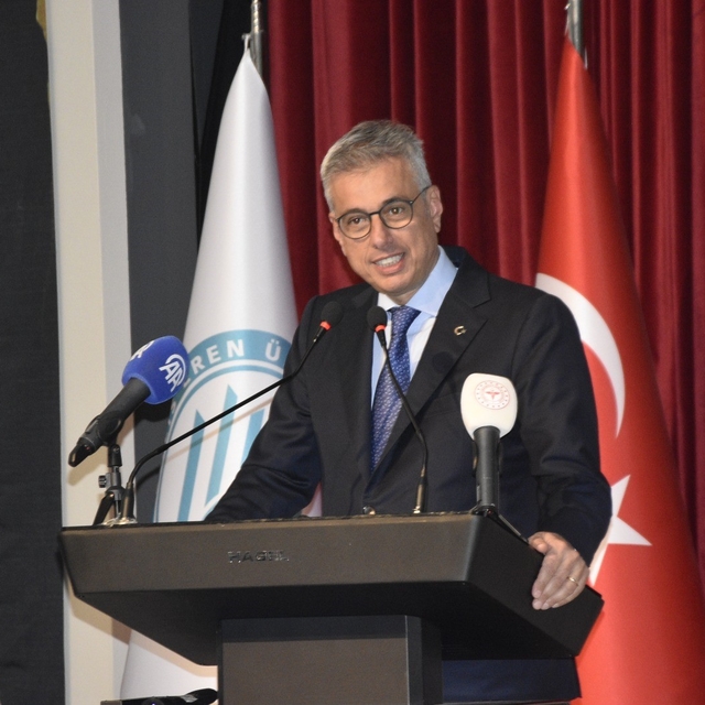 Bakan Memişoğlu: "Sağlıkta insan gücümüz en büyük şansımız"
Sağlık Bakanı P...