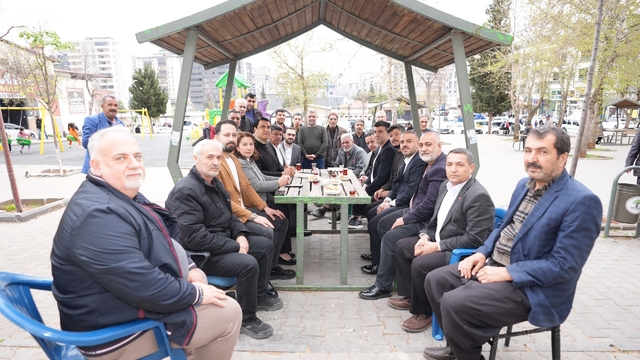 Yılmaz'dan Çıksorut ve Umut mahallesine ziyaret