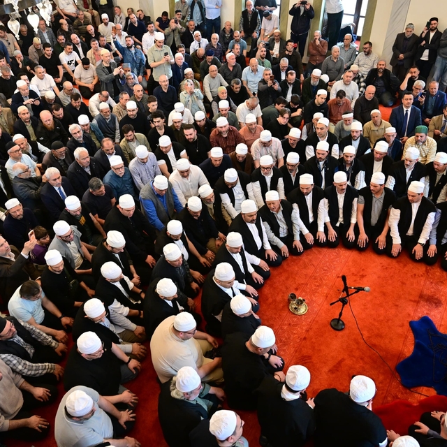 Emirsultan'da Erguvan Bayramı coşkusu
Yıldırım Belediyesi 600 yıllık Ergun...