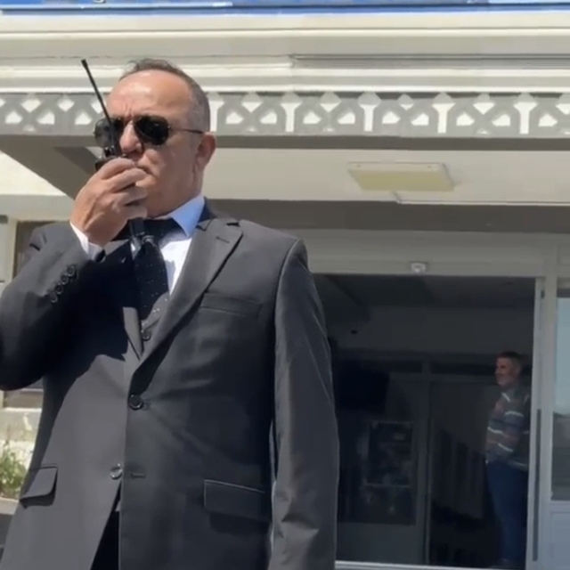 30 yıllık trafik polisinden duygulandıran veda