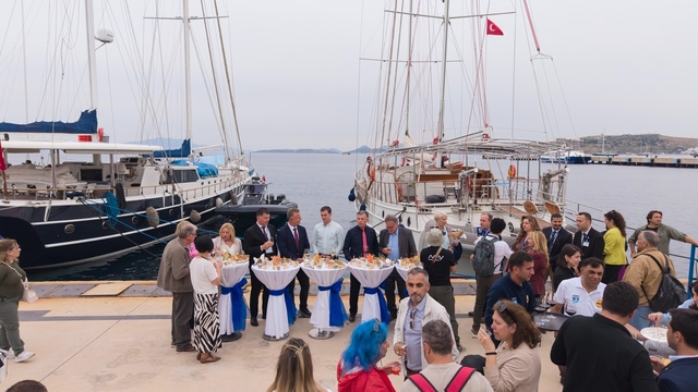 Bodrum'da "Uluslararası İki Yaka Kültür Festivali" başladı