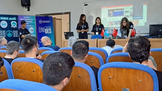 ALKÜ'de Alanya milli teknoloji hackathonu yarışları tamamladı