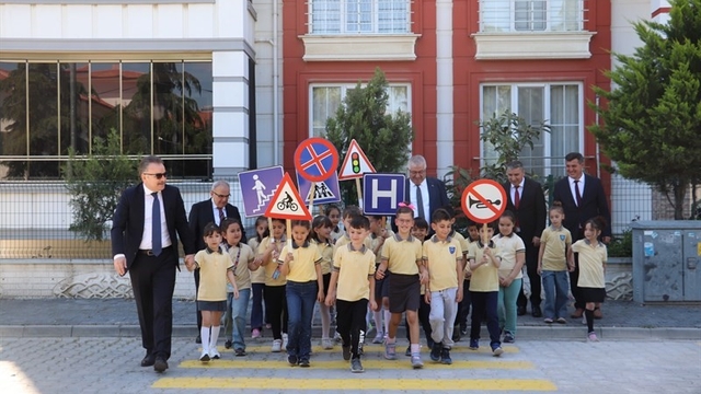 Edremit'te Trafik ve İlkyardım Haftası kutlandı