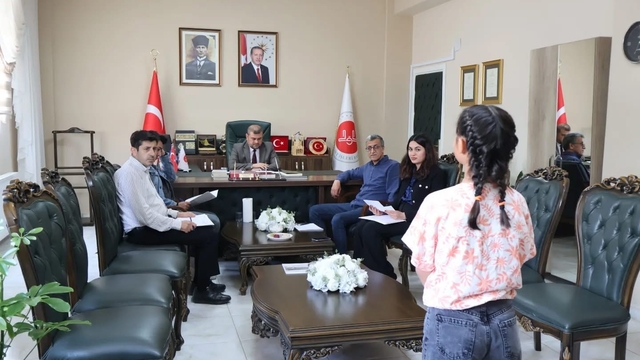 Sevgi evlerinde kalan çocuklar için "Naat" şiiri yarışması düzenlendi