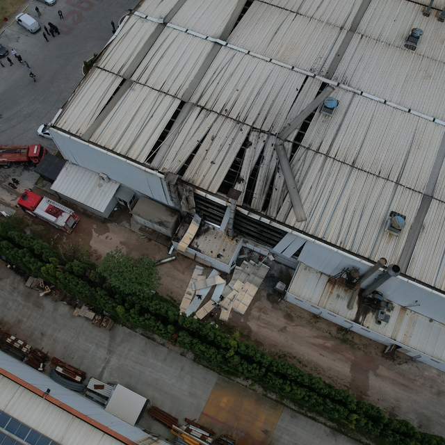 Sakarya'da patlamanın yaşandığı fabrika havadan görüntülendi