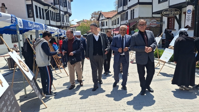 Beypazarı'nda "Vakti Kuşanmak" etkinliği kapsamında sergi açıldı