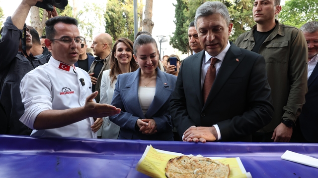 "5. FoodFest Antalya Uluslararası Gastronomi Festivali" kapılarını açtı
Yöresel lezzetler coğrafi işaretli ürünler gastronomi festivalinde