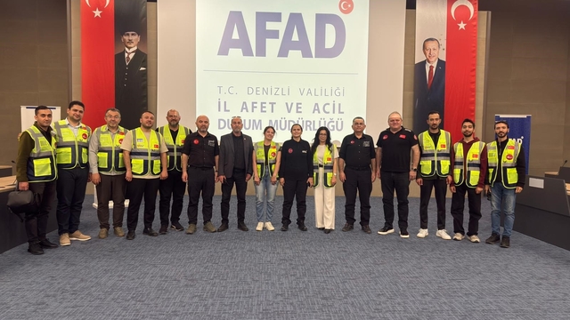 Denizli'de arama kurtarmaya yeni bir soluk
Hayat kurtarmaya gökyüzünden destek