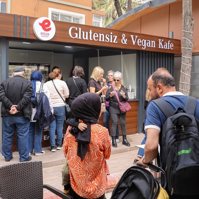 Efeler'de çölyak hastalarına güvenli lezzet durağı
