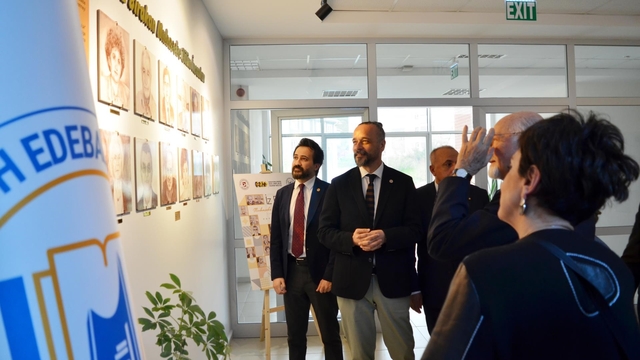 BŞEÜ'de 'İz bırakan muhasebe bilim insanları' sergisi açıldı