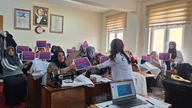 Bayburt'ta 'Menopoz Okulu' eğitimleri devam ediyor