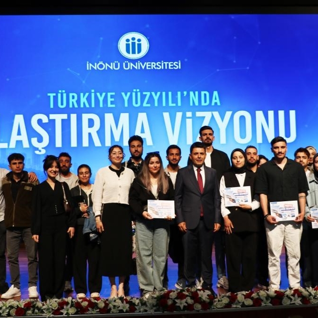 Ulaştırma ve Altyapı Bakan Yardımcısı Boyraz, öğrencilerle buluştu