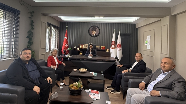 Anamur'da gazetecilerden Ağır Ceza Mahkemesi Başkanı Topaloğlu'na ziyaret