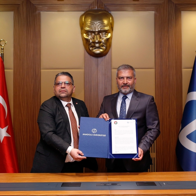 Anadolu Üniversitesi ile Eskişehir Barosu arasında iş birliği protokolü imz...