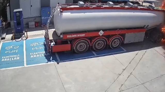 Fethiye'deki tanker yangınının güvenlik kamera kayıtları ortaya çıktı