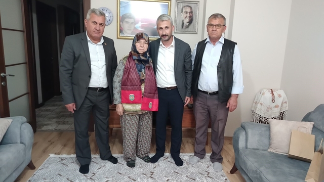 Manisalı şehit anneleri yalnız bırakılmadı