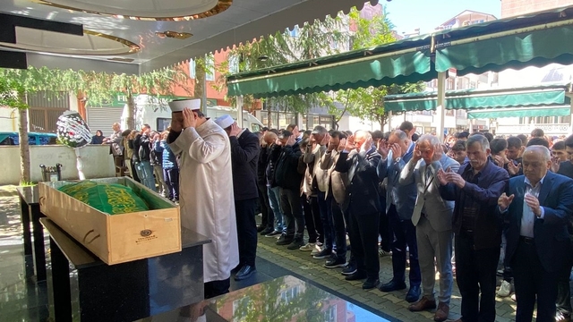 Giresun'da trafik kazasında hayatını kaybeden sürücünün cenazesi defnedildi