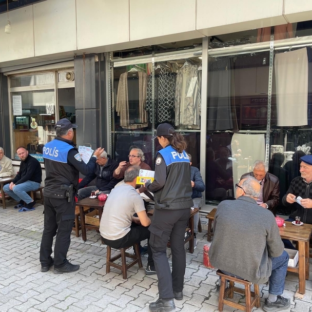 İlkadım'da 327 vatandaşa 'Güvenli Mahallem' bilgilendirmesi