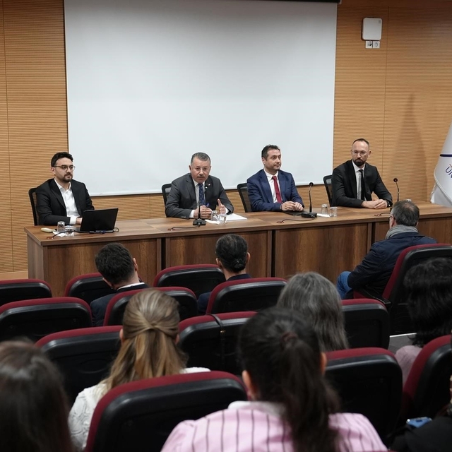 Karabük Üniversitesi İşletme Fakültesinde akademik kurul toplandı