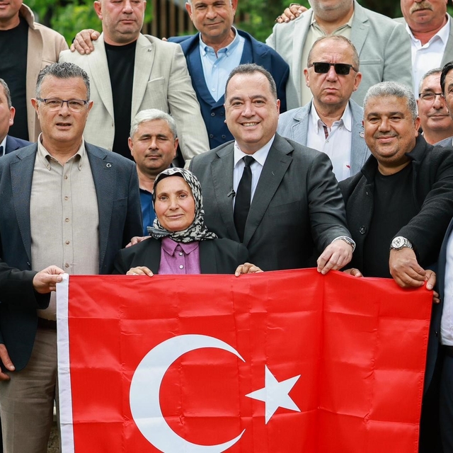 Başkan Dutlulu Alaşehir'de mahalle muhtarlarıyla buluştu