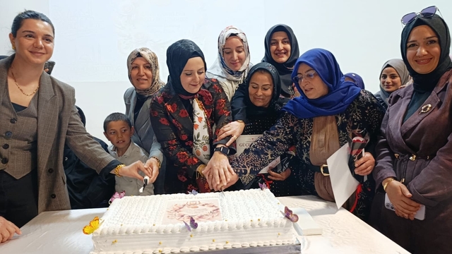Şanlıurfa'da Anneler Günü unutulmadı